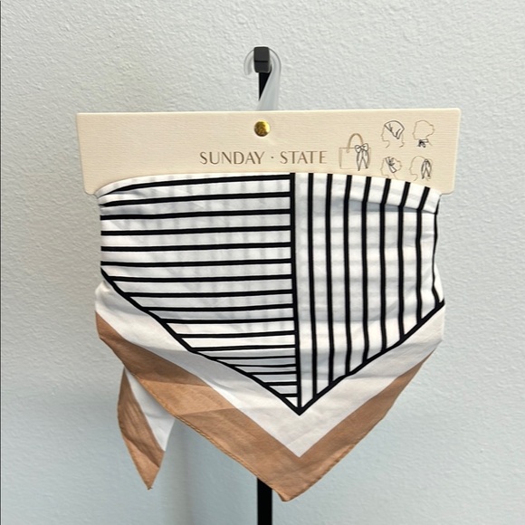 Striped Scarf | Black, White, & Tan 🤎 - Picture 1 of 5